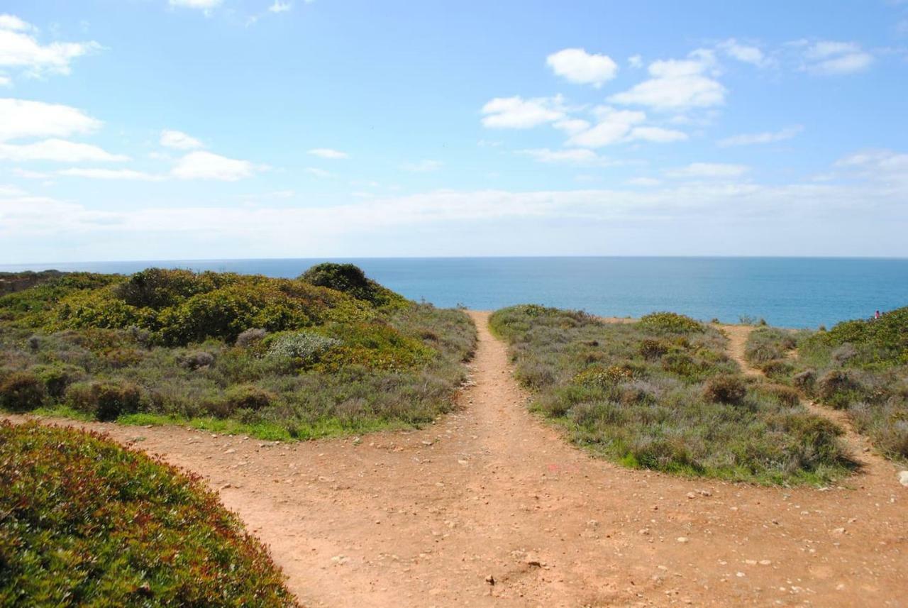 Casa Franki - Stylish&large beach apartment in Algarve Carvoeiro  Bagian luar foto